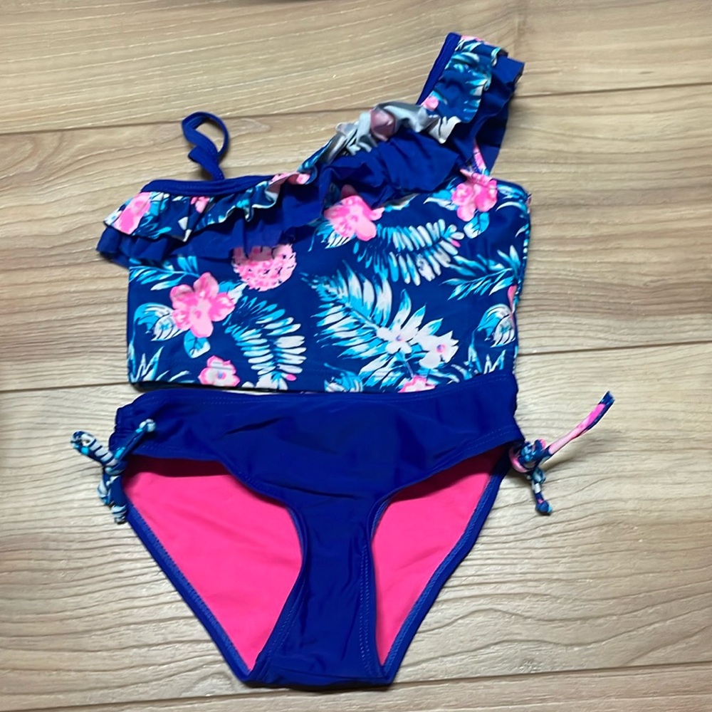 Swimsuit 4/5